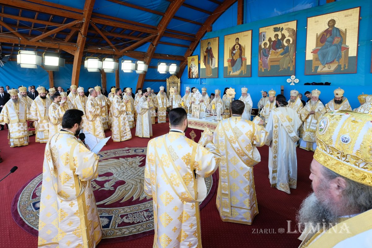 Sărbătoarea Ocrotitorului Bucureștilor pe Colina Patriarhiei 231841