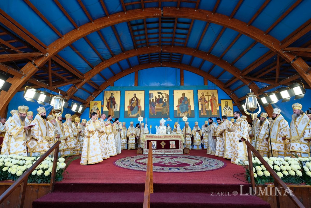 Sărbătoarea Ocrotitorului Bucureștilor pe Colina Patriarhiei 231843