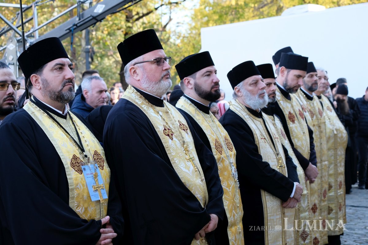 Sărbătoarea Ocrotitorului Bucureștilor pe Colina Patriarhiei 231845