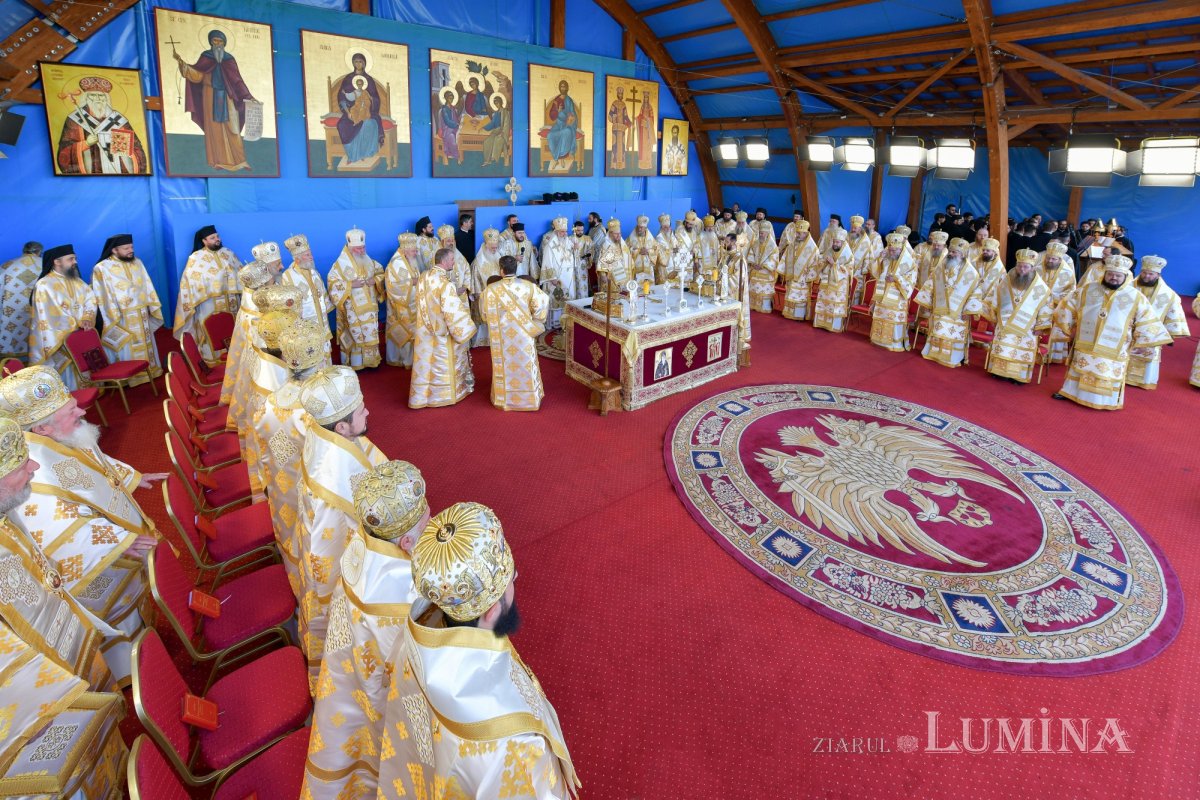 Sărbătoarea Ocrotitorului Bucureștilor pe Colina Patriarhiei 231878