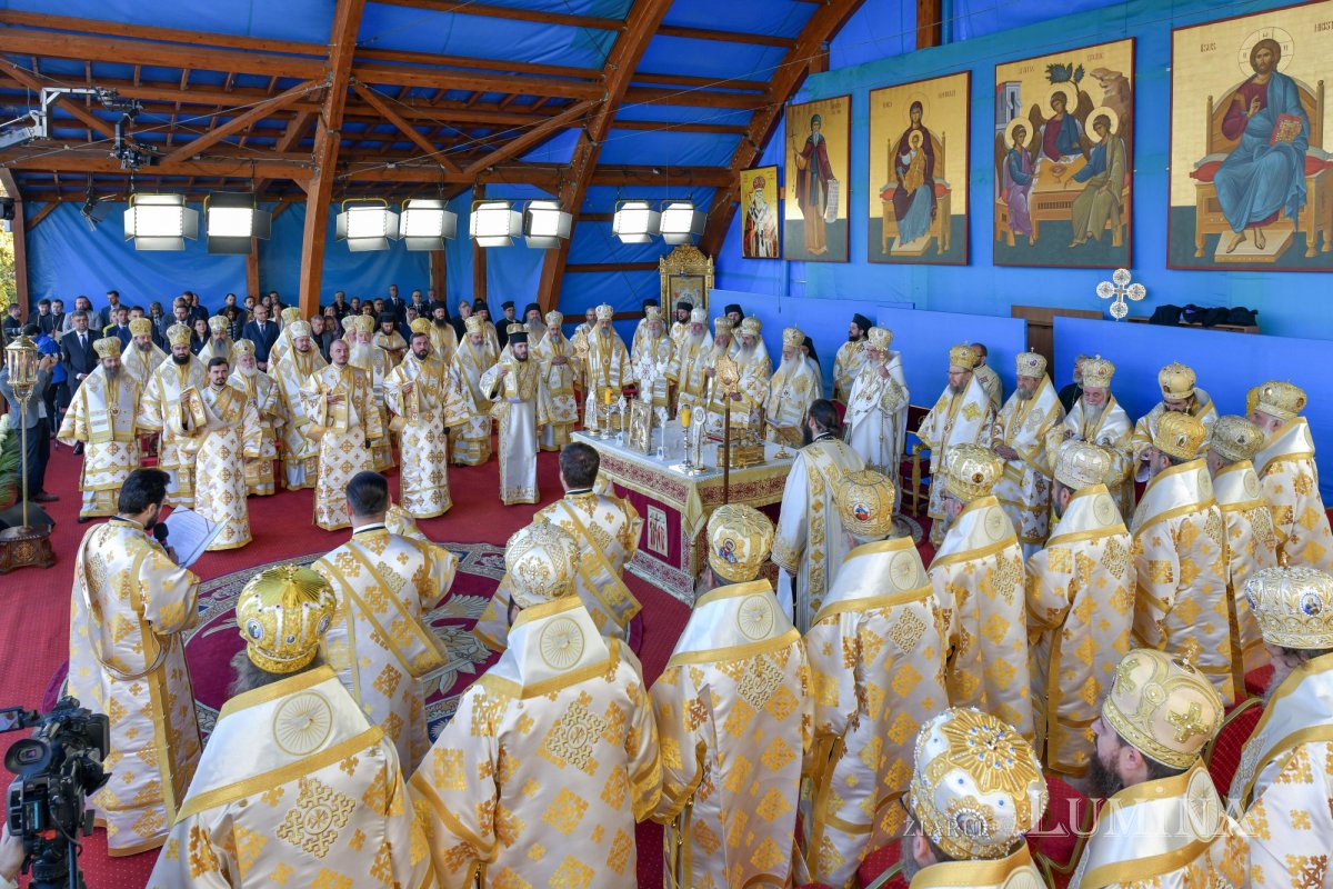 Sărbătoarea Ocrotitorului Bucureștilor pe Colina Patriarhiei 231885