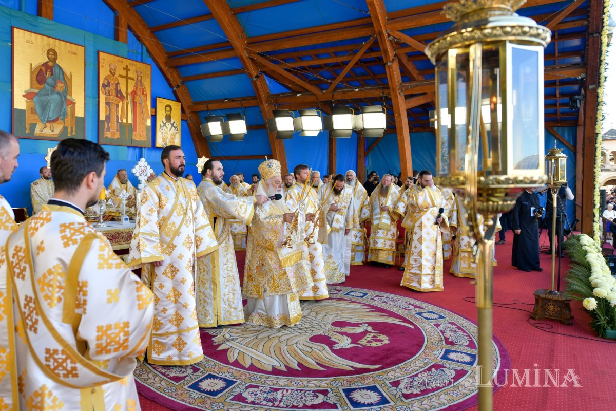 Sărbătoarea Ocrotitorului Bucureștilor pe Colina Patriarhiei 231912