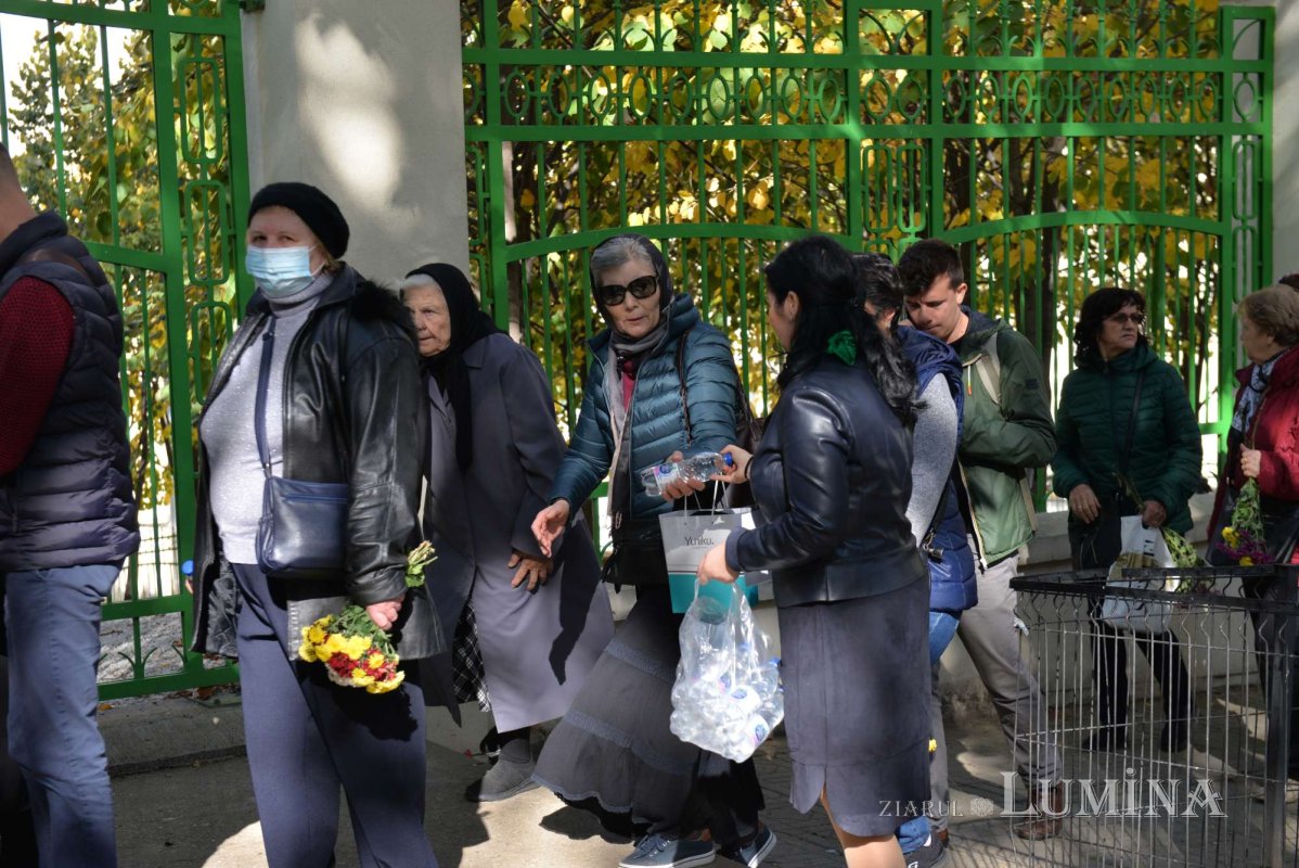 Daruri alimentare în ultima zi a pelerinajului din Capitală 232160