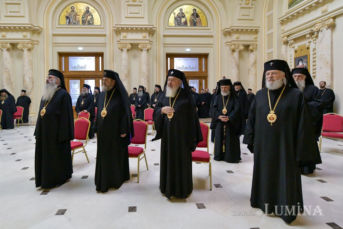 Întrunirea Sfântului Sinod la Palatul Patriarhiei 232082