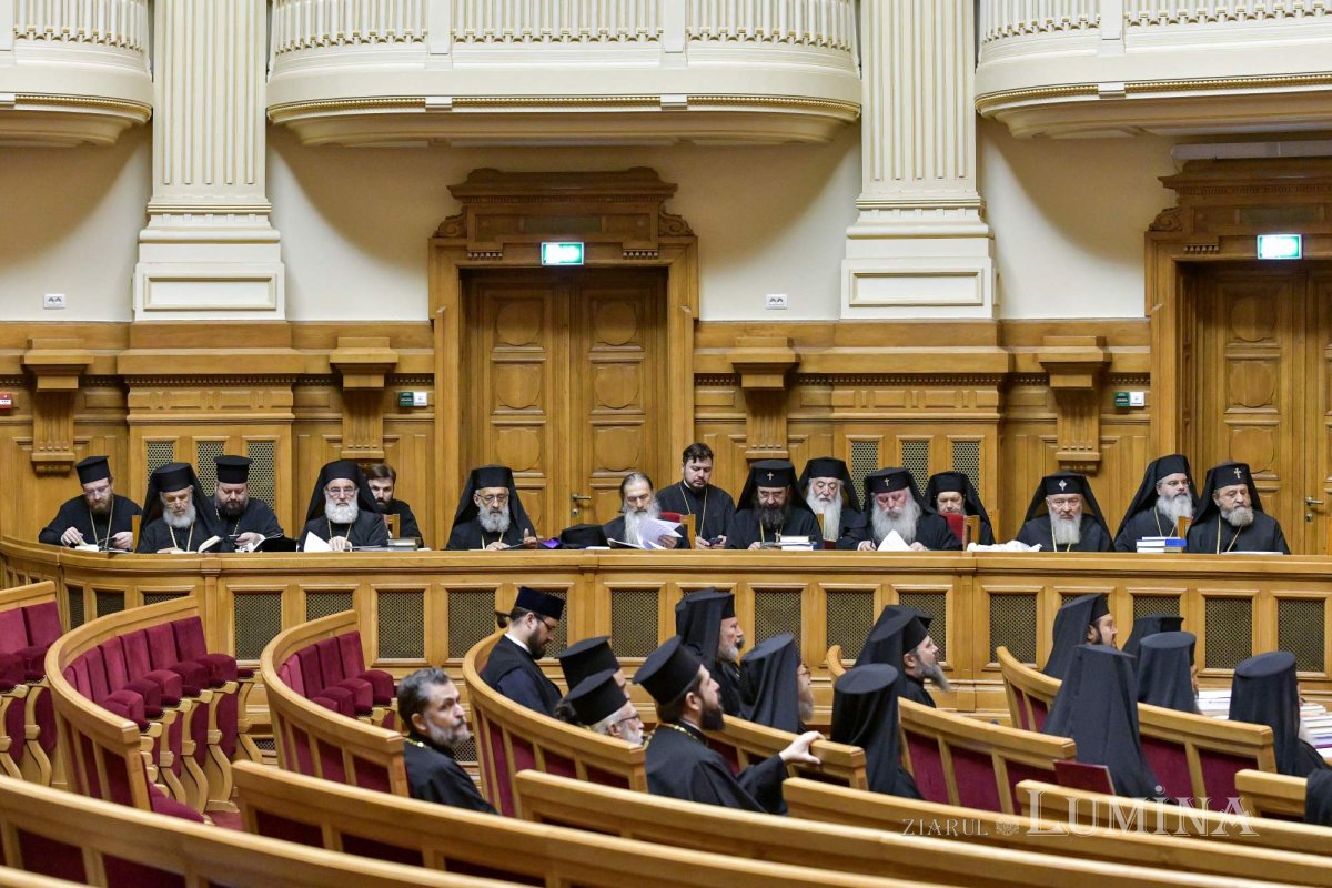 Întrunirea Sfântului Sinod la Palatul Patriarhiei 232101