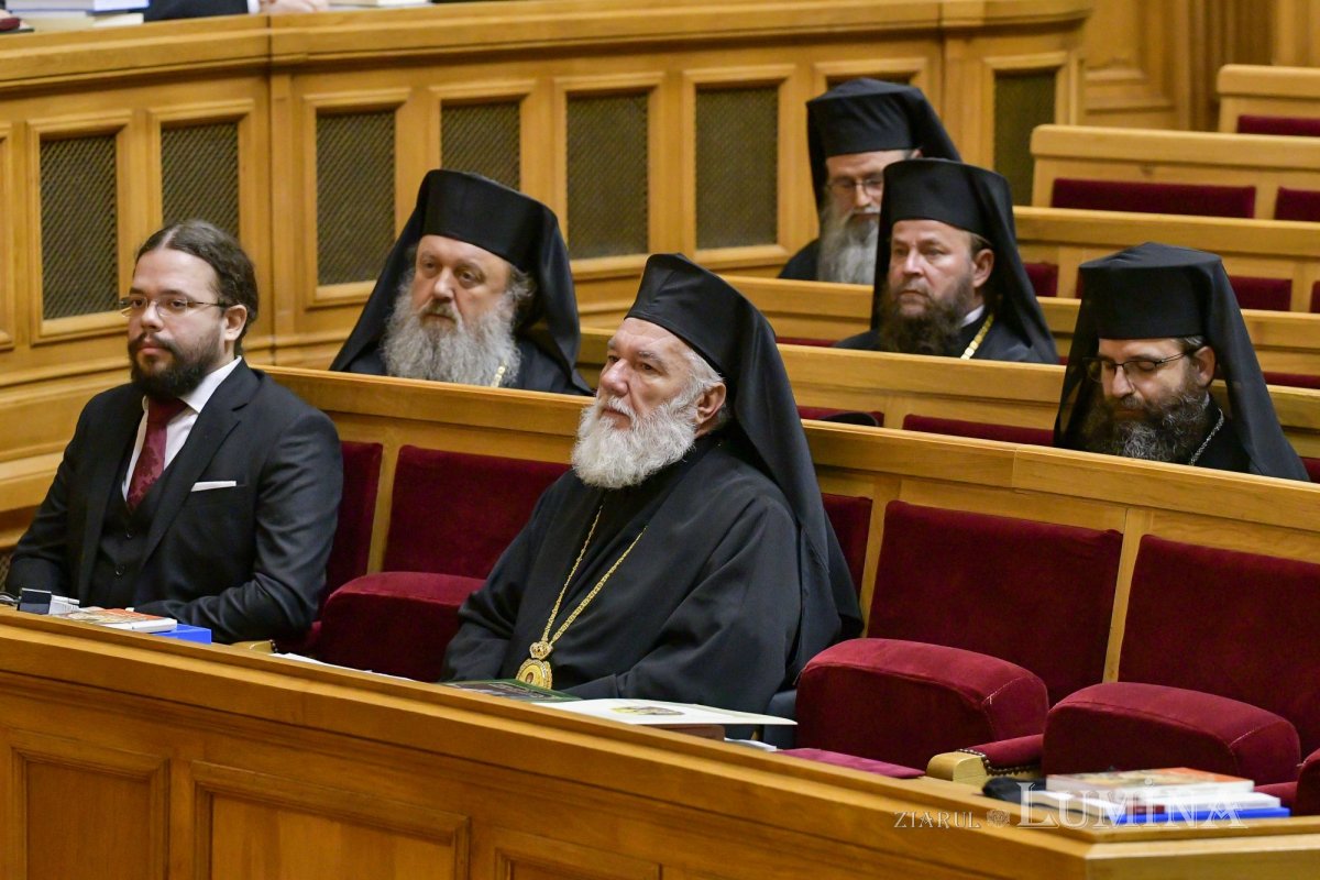 Întrunirea Sfântului Sinod la Palatul Patriarhiei 232114