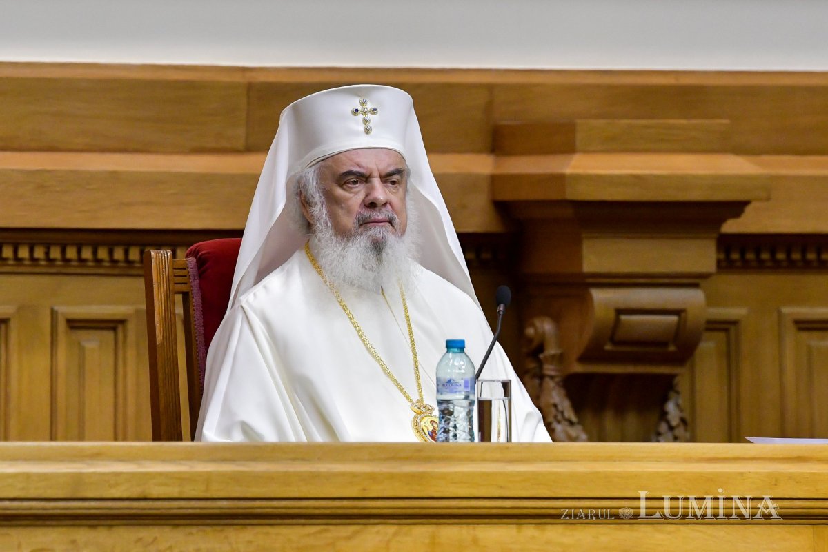 Întrunirea Sfântului Sinod la Palatul Patriarhiei 232119