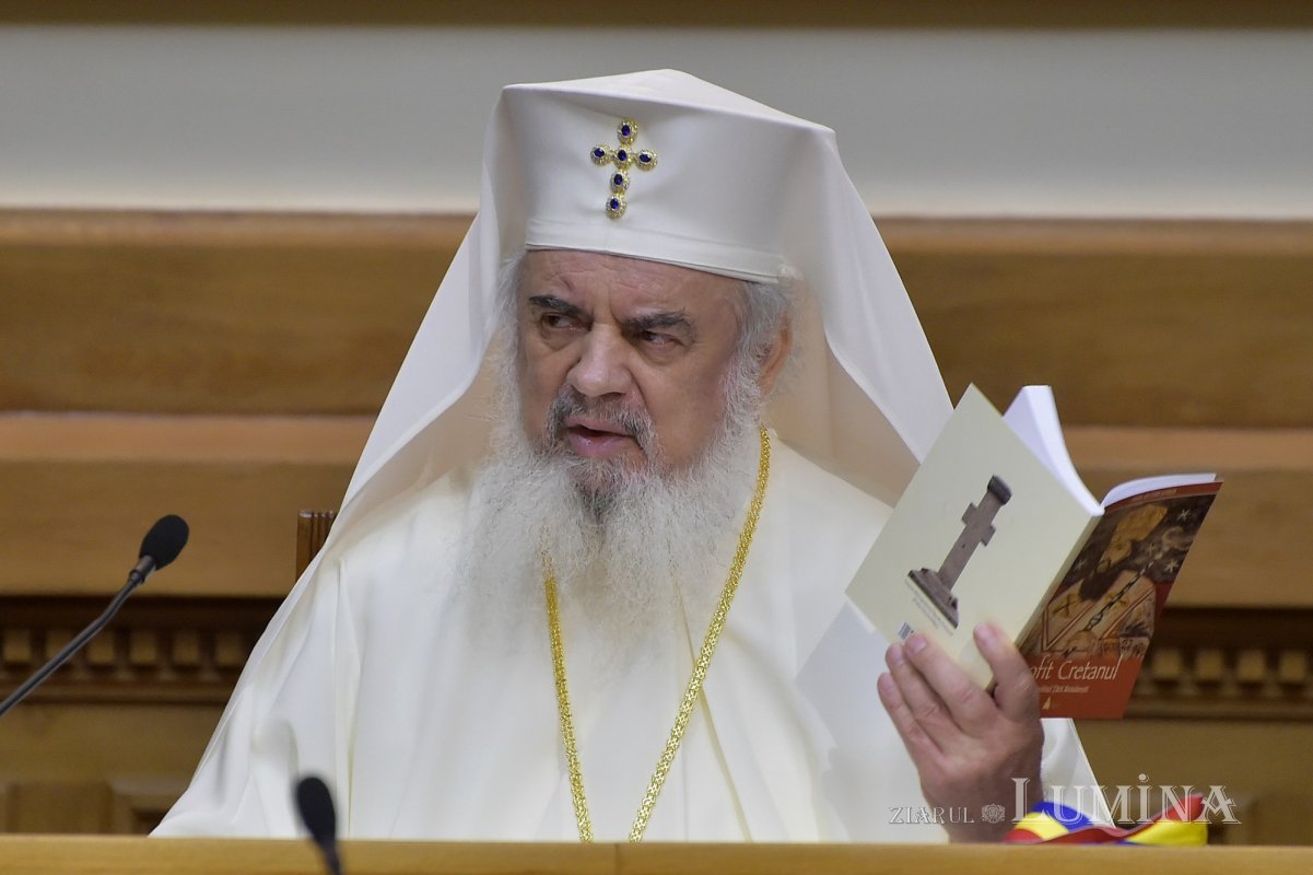 Întrunirea Sfântului Sinod la Palatul Patriarhiei 232138