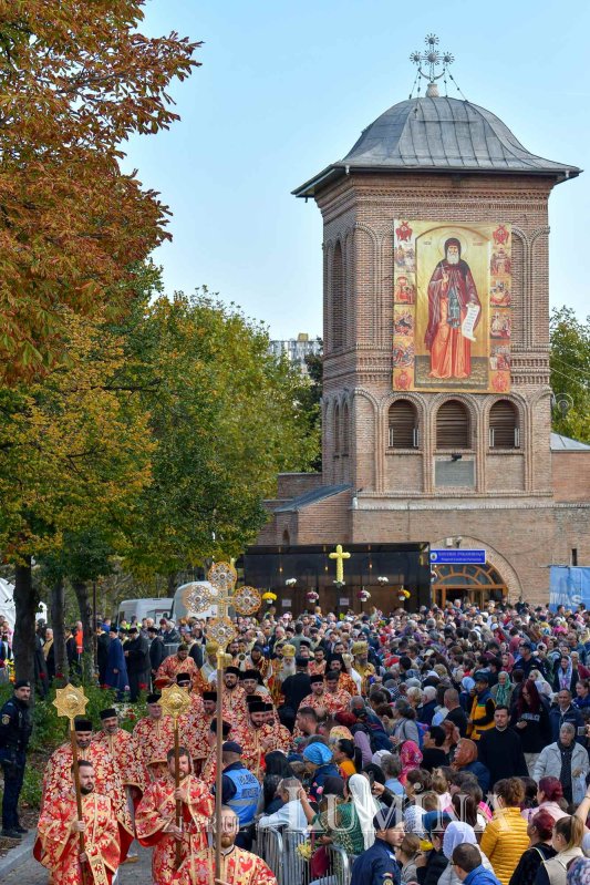 Pelerini pe Colina Bucuriei la sărbătoarea Sfântului Cuvios Dimitrie cel Nou, Ocrotitorul Bucureştilor 232041