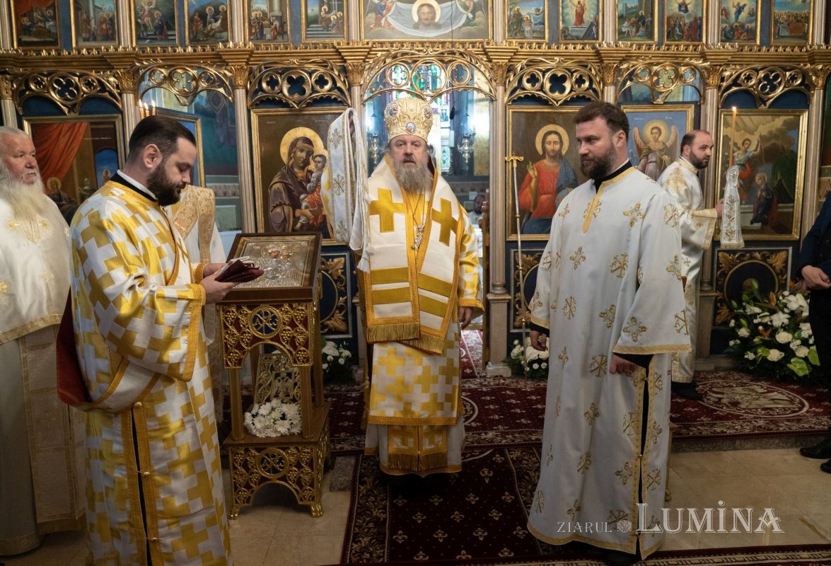 Înnoire la Parohia Cărămidarii de Sus-Grozăvești 232259