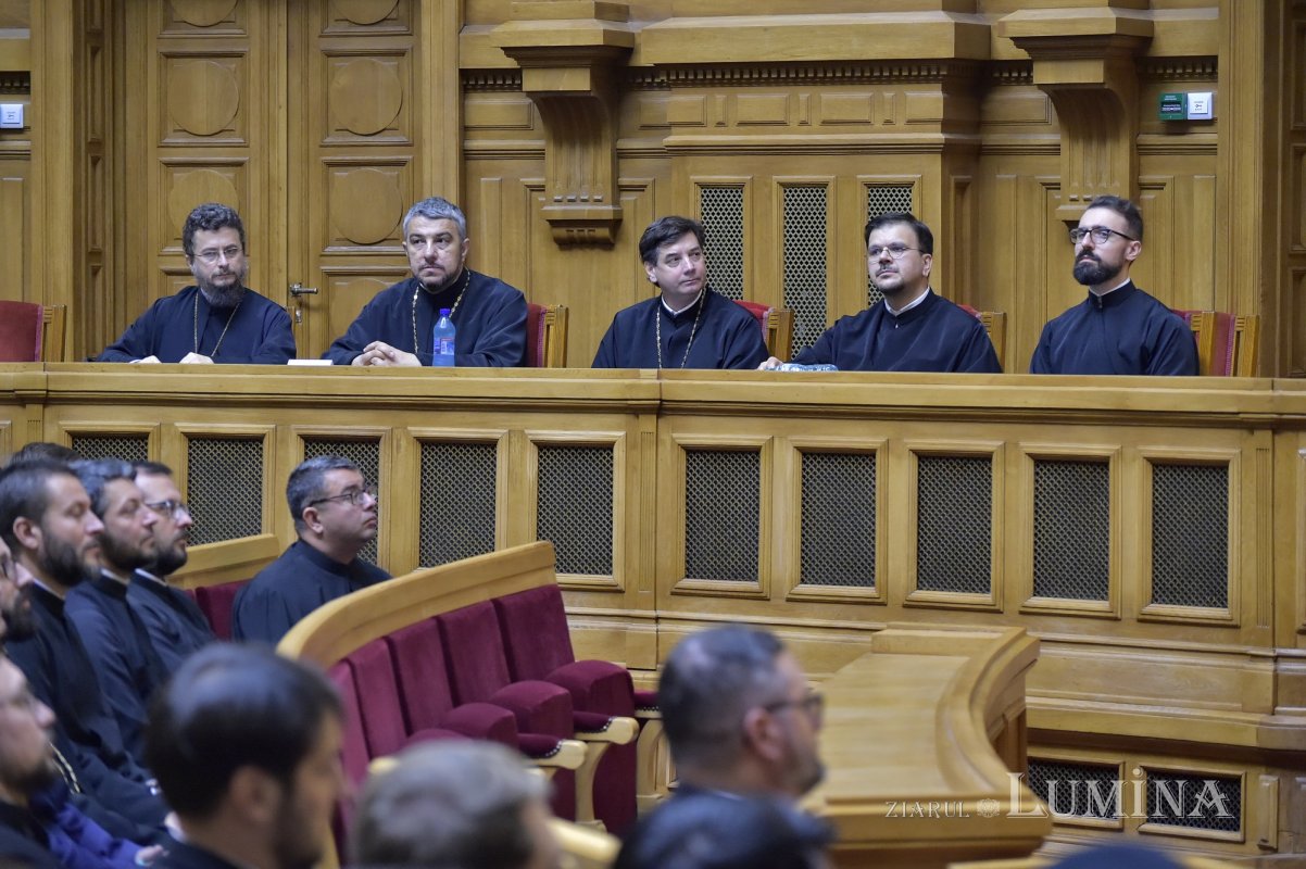 Clericii din județul Prahova s-au reunit la Palatul Patriarhiei 232624