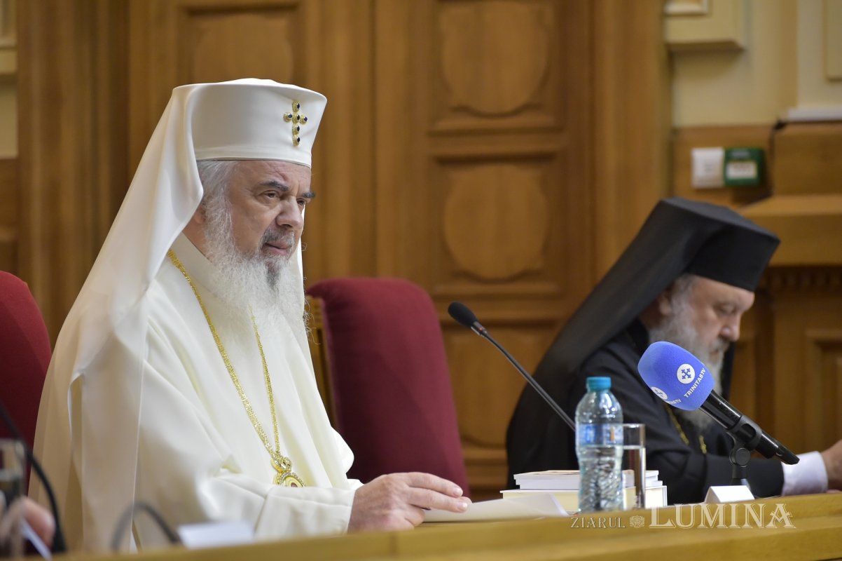 Clericii din județul Prahova s-au reunit la Palatul Patriarhiei 232636