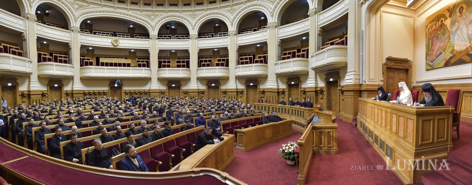 Clericii din județul Prahova s-au reunit la Palatul Patriarhiei 232638