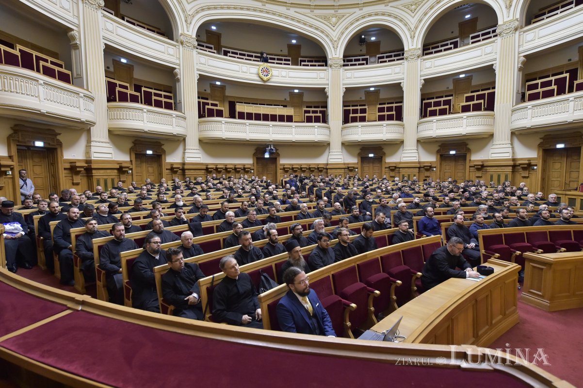 Clericii din județul Prahova s-au reunit la Palatul Patriarhiei 232640