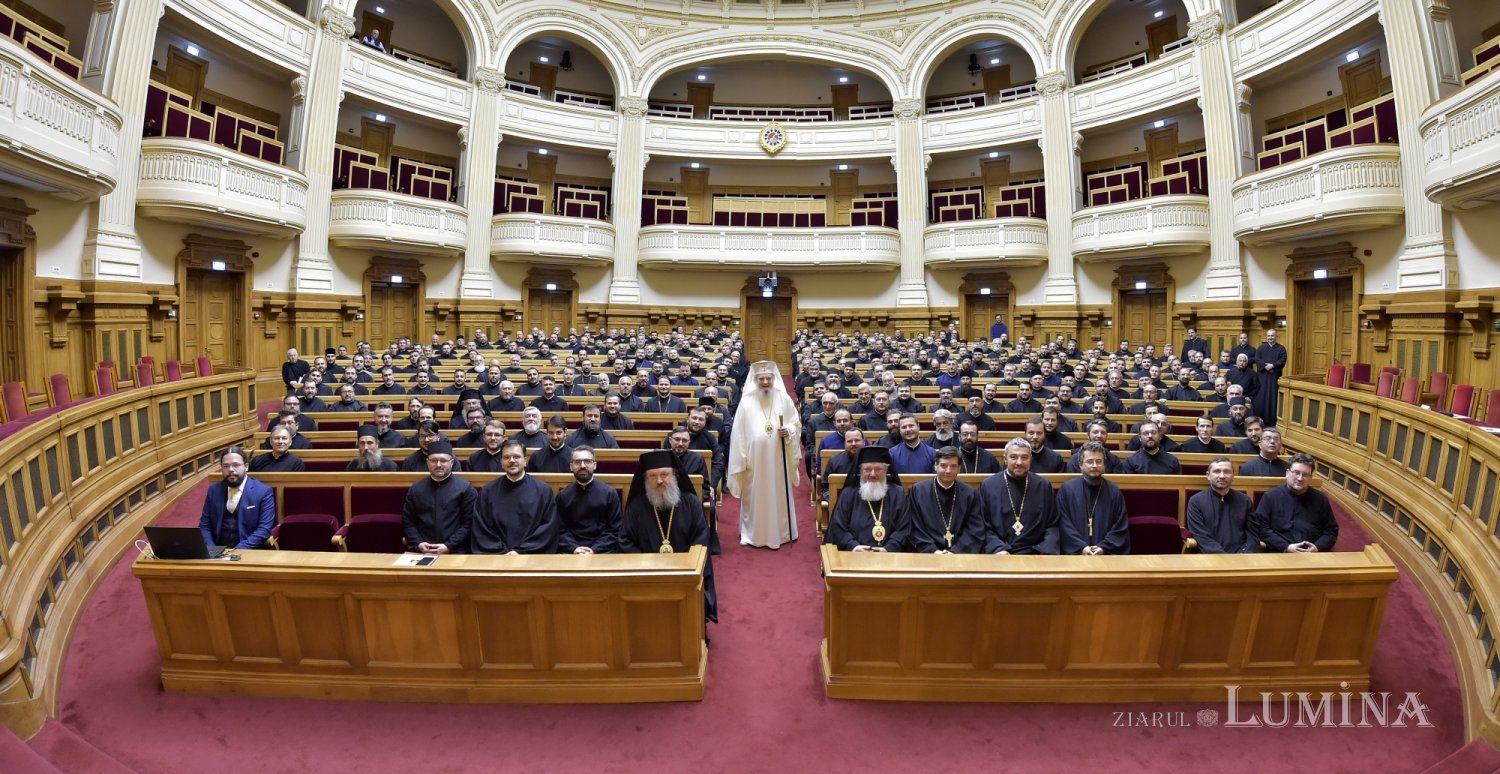 Clericii din județul Prahova s-au reunit la Palatul Patriarhiei 232651