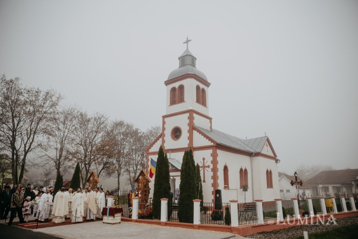 Slujiri arhiereşti în Arhiepiscopia Vadului, Feleacului și Clujului 232565