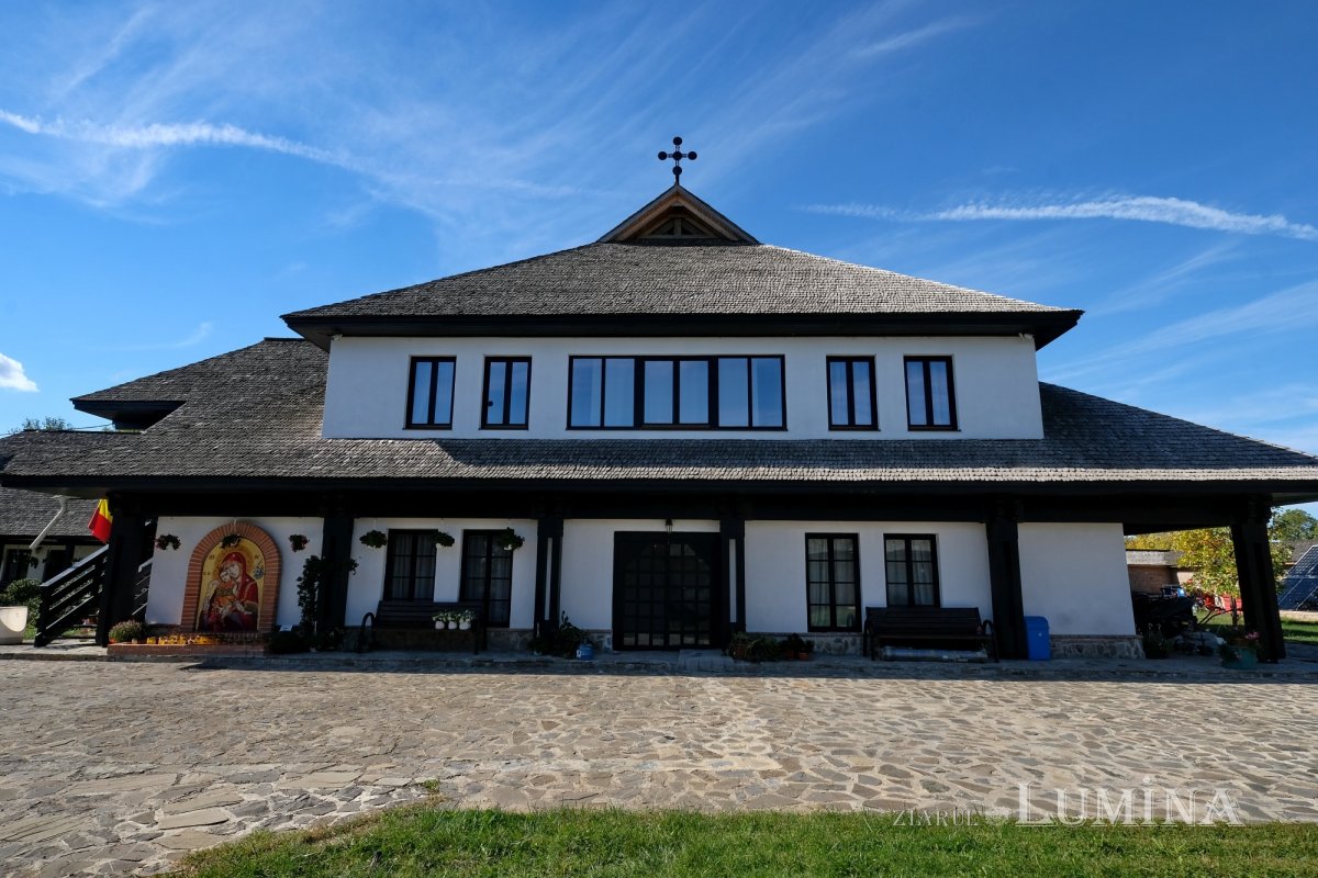 Mănăstirea Turnu are un „Leagăn prins de stele” 232963