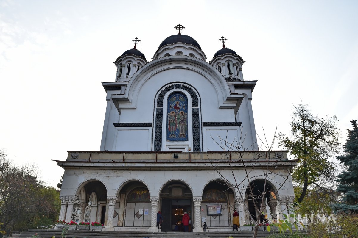 Biserica Parohiei Parcul Domeniilor-Cașin și-a cinstit ocrotitorii 233187