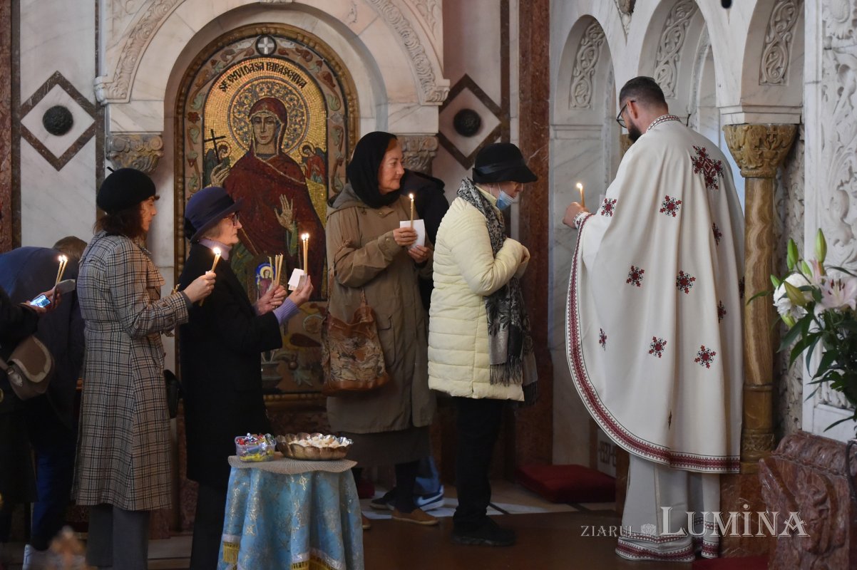 Biserica Parohiei Parcul Domeniilor-Cașin și-a cinstit ocrotitorii 233200