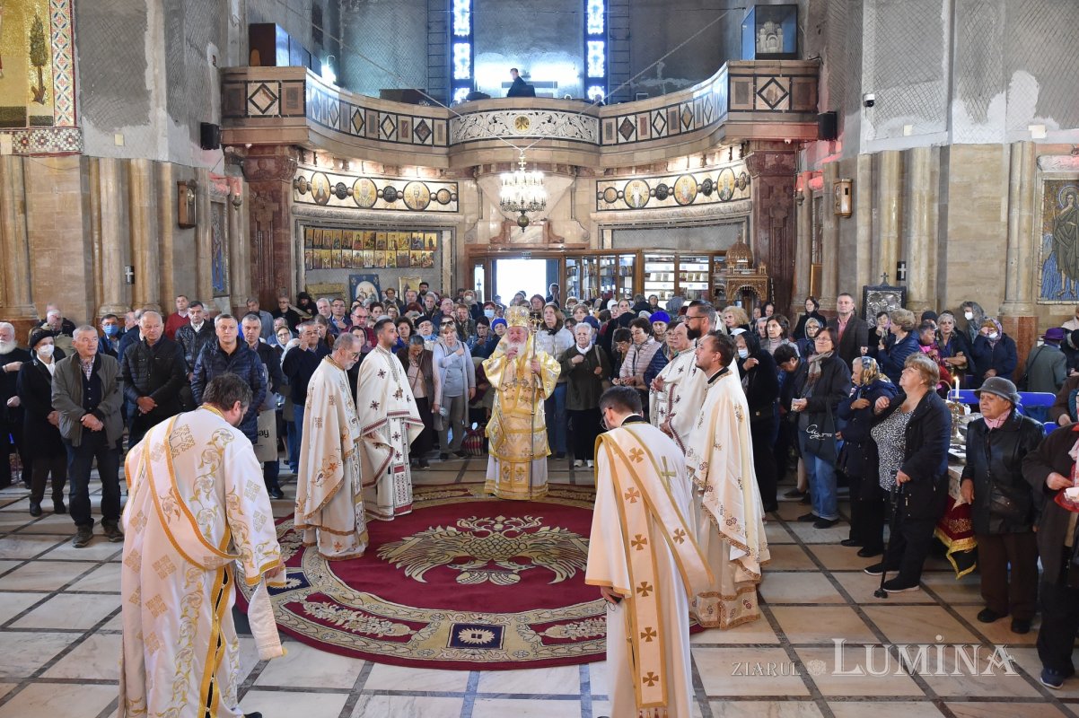 Biserica Parohiei Parcul Domeniilor-Cașin și-a cinstit ocrotitorii 233206