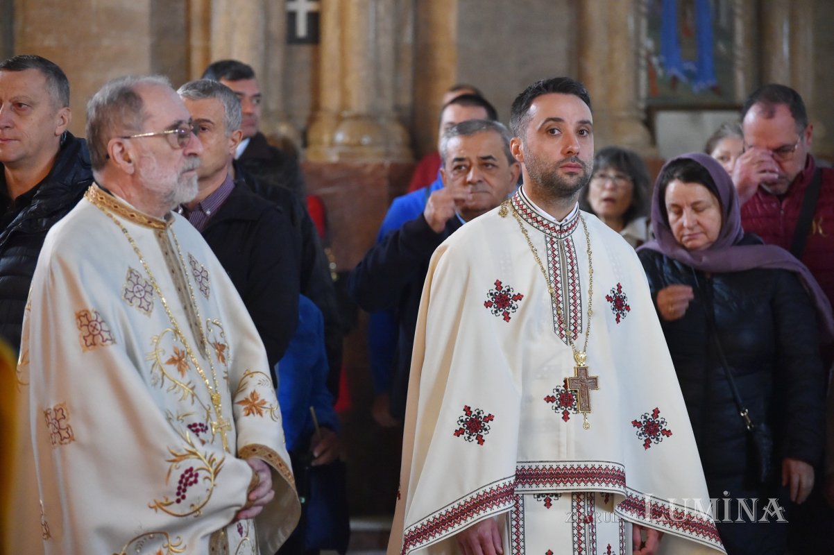 Biserica Parohiei Parcul Domeniilor-Cașin și-a cinstit ocrotitorii 233207