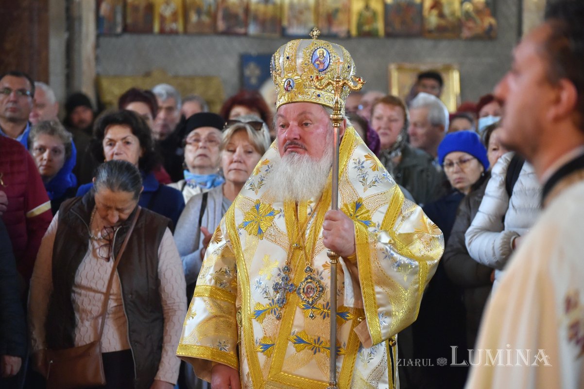 Biserica Parohiei Parcul Domeniilor-Cașin și-a cinstit ocrotitorii 233208