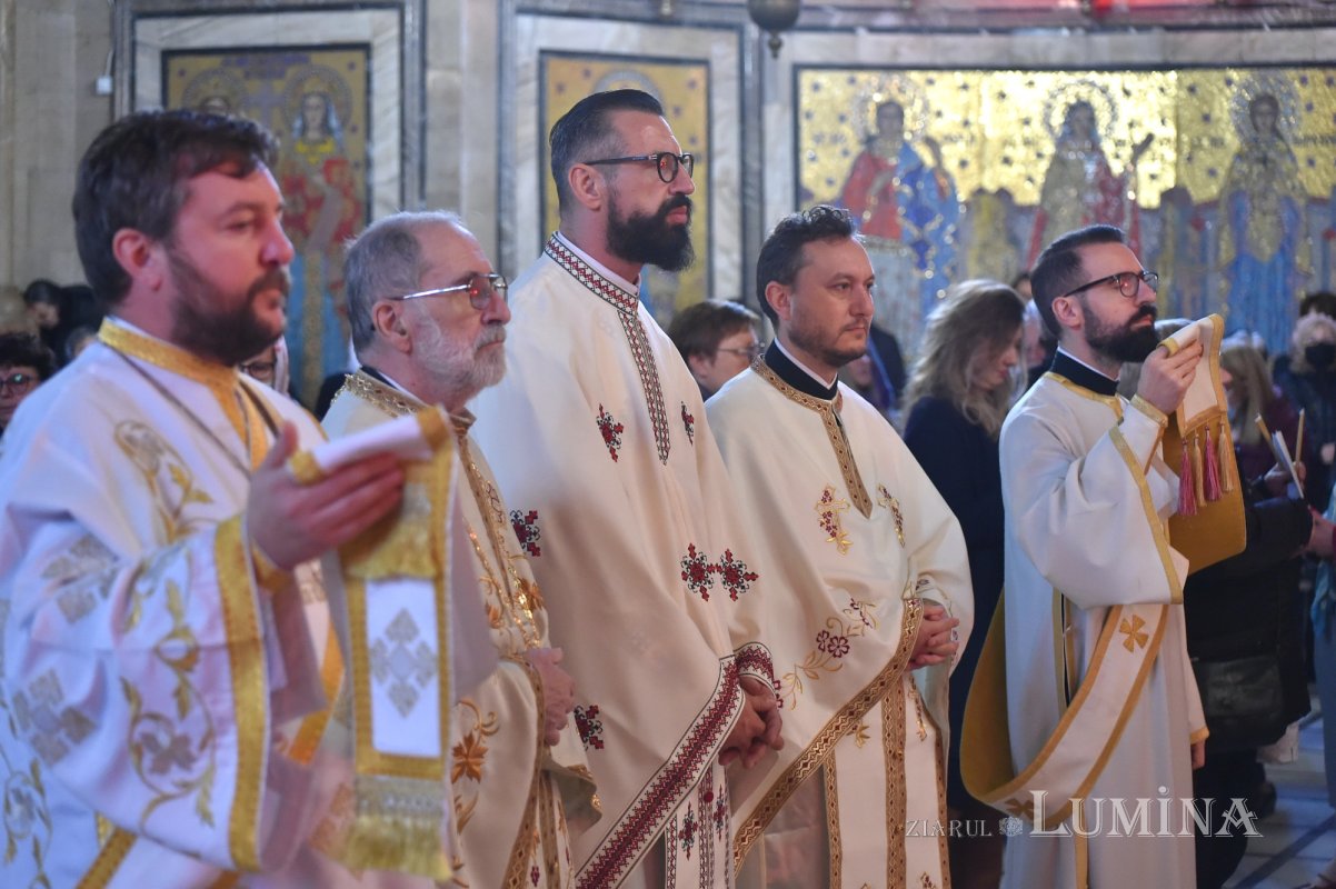 Biserica Parohiei Parcul Domeniilor-Cașin și-a cinstit ocrotitorii 233212