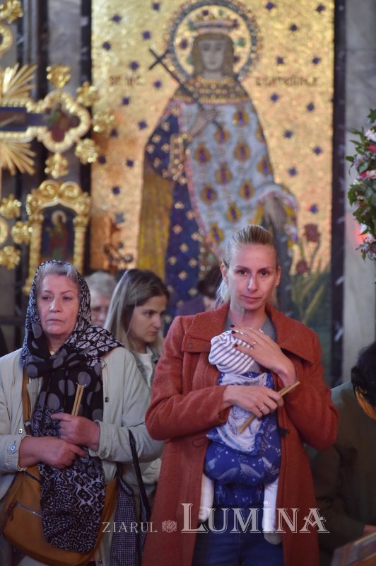 Biserica Parohiei Parcul Domeniilor-Cașin și-a cinstit ocrotitorii 233216