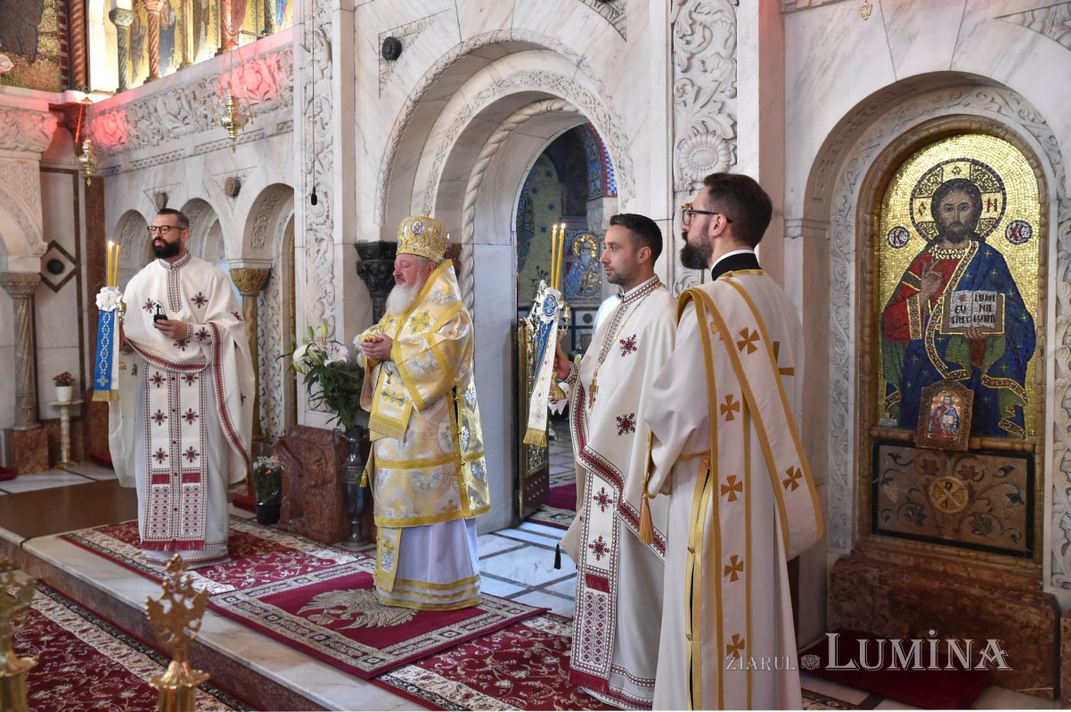 Biserica Parohiei Parcul Domeniilor-Cașin și-a cinstit ocrotitorii 233219