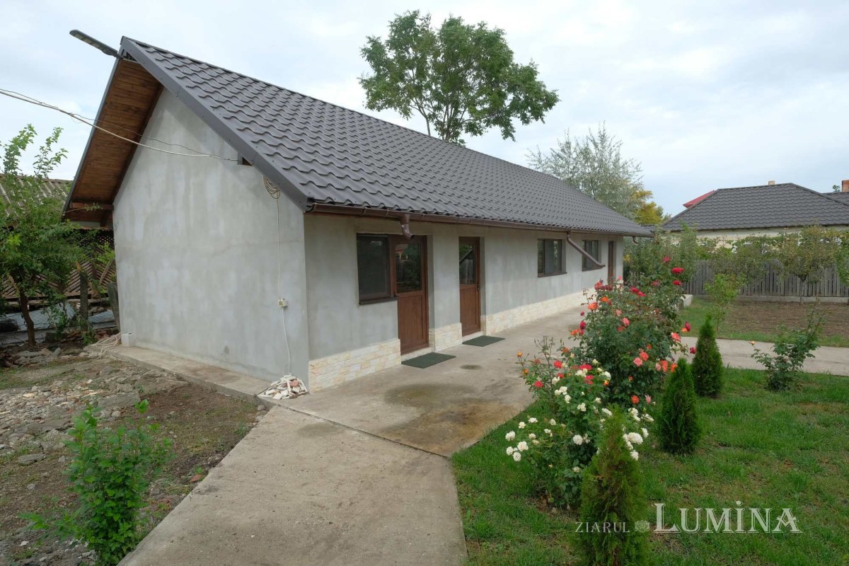 Furculești, o comunitate ocrotită de Sfinţii Arhangheli 233119