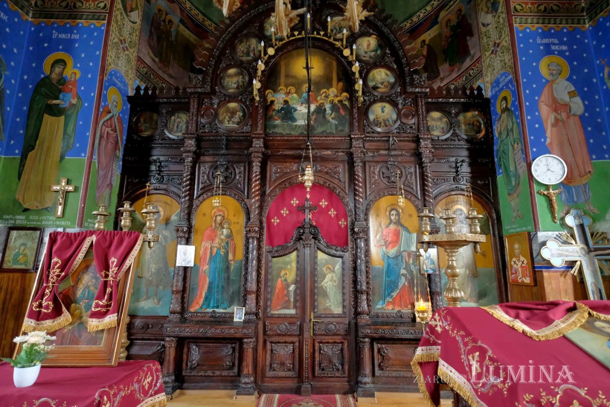 Furculești, o comunitate ocrotită de Sfinţii Arhangheli 233125