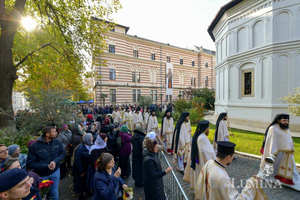 Fluviu de mulțumire către Sfântul Nectarie Taumaturgul 233336