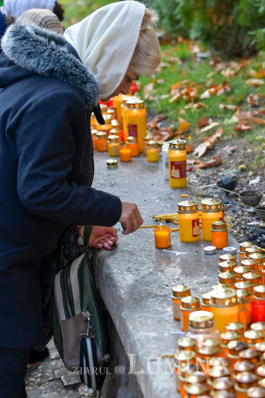 Fluviu de mulțumire către Sfântul Nectarie Taumaturgul 233338