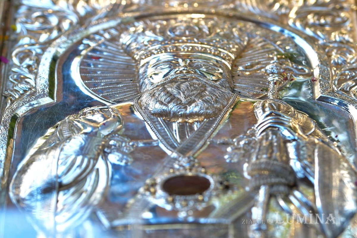 Fluviu de mulțumire către Sfântul Nectarie Taumaturgul 233344