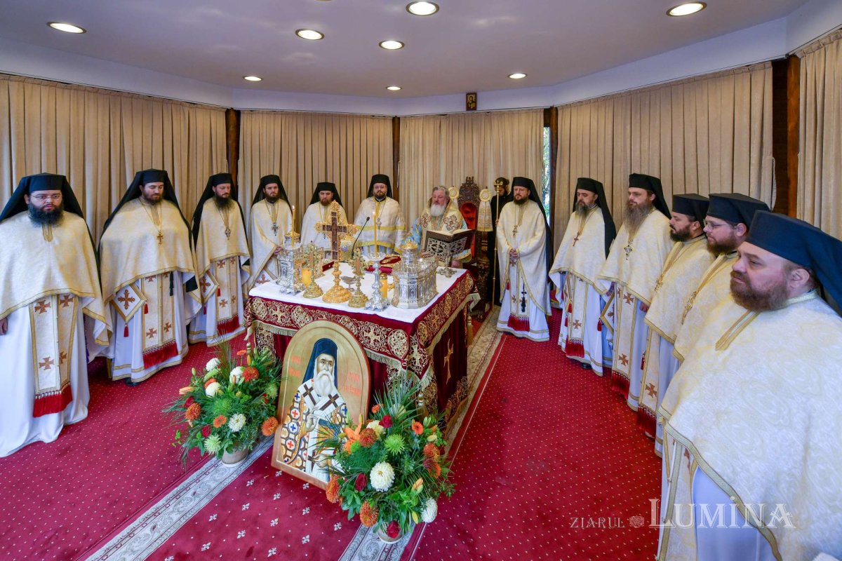 Fluviu de mulțumire către Sfântul Nectarie Taumaturgul 233367