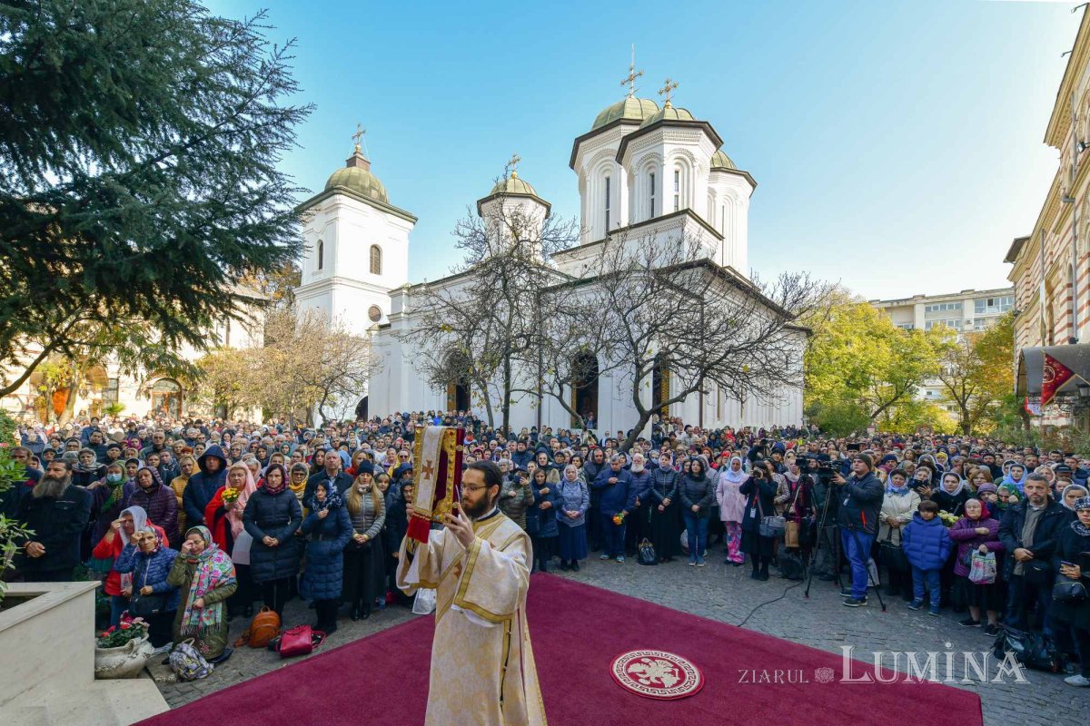 Fluviu de mulțumire către Sfântul Nectarie Taumaturgul 233368