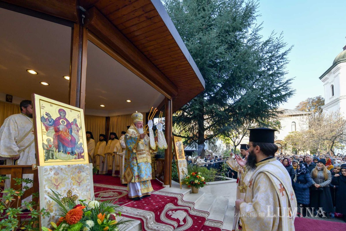 Fluviu de mulțumire către Sfântul Nectarie Taumaturgul 233376