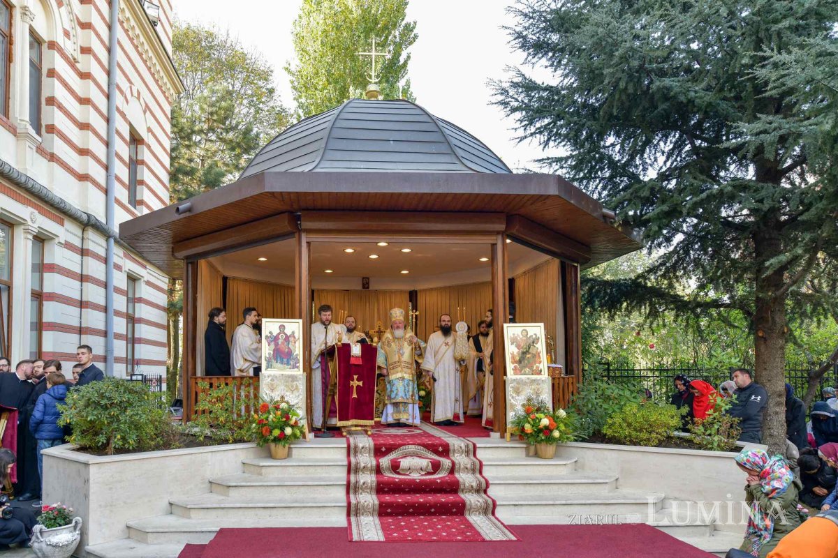 Fluviu de mulțumire către Sfântul Nectarie Taumaturgul 233383