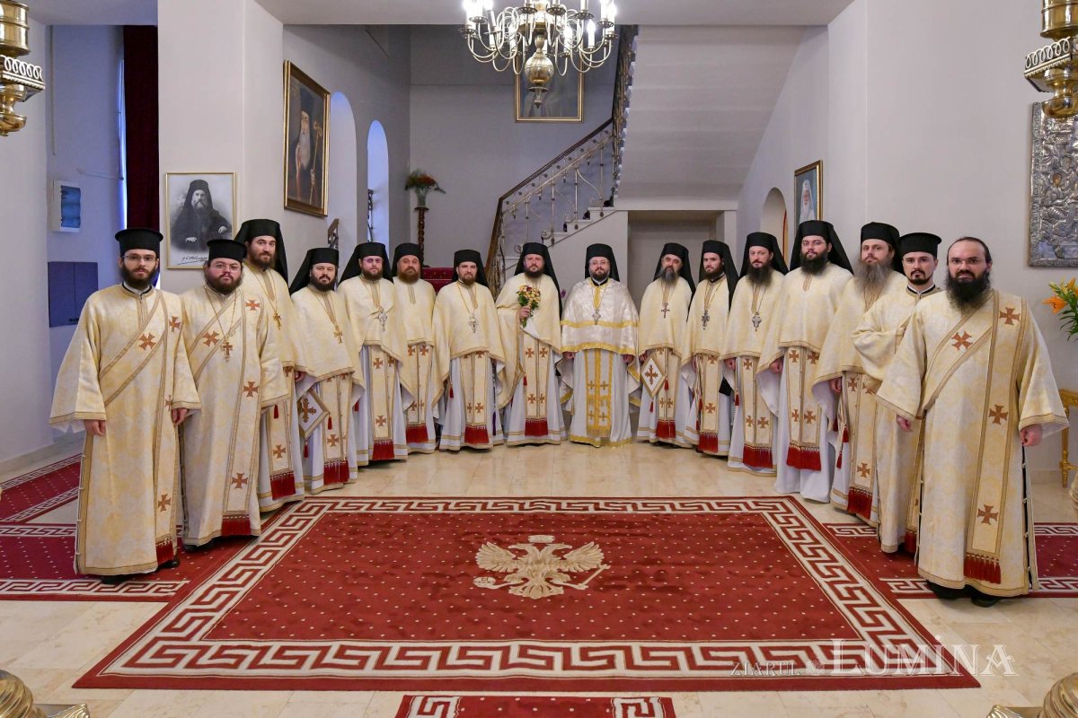 Fluviu de mulțumire către Sfântul Nectarie Taumaturgul 233407