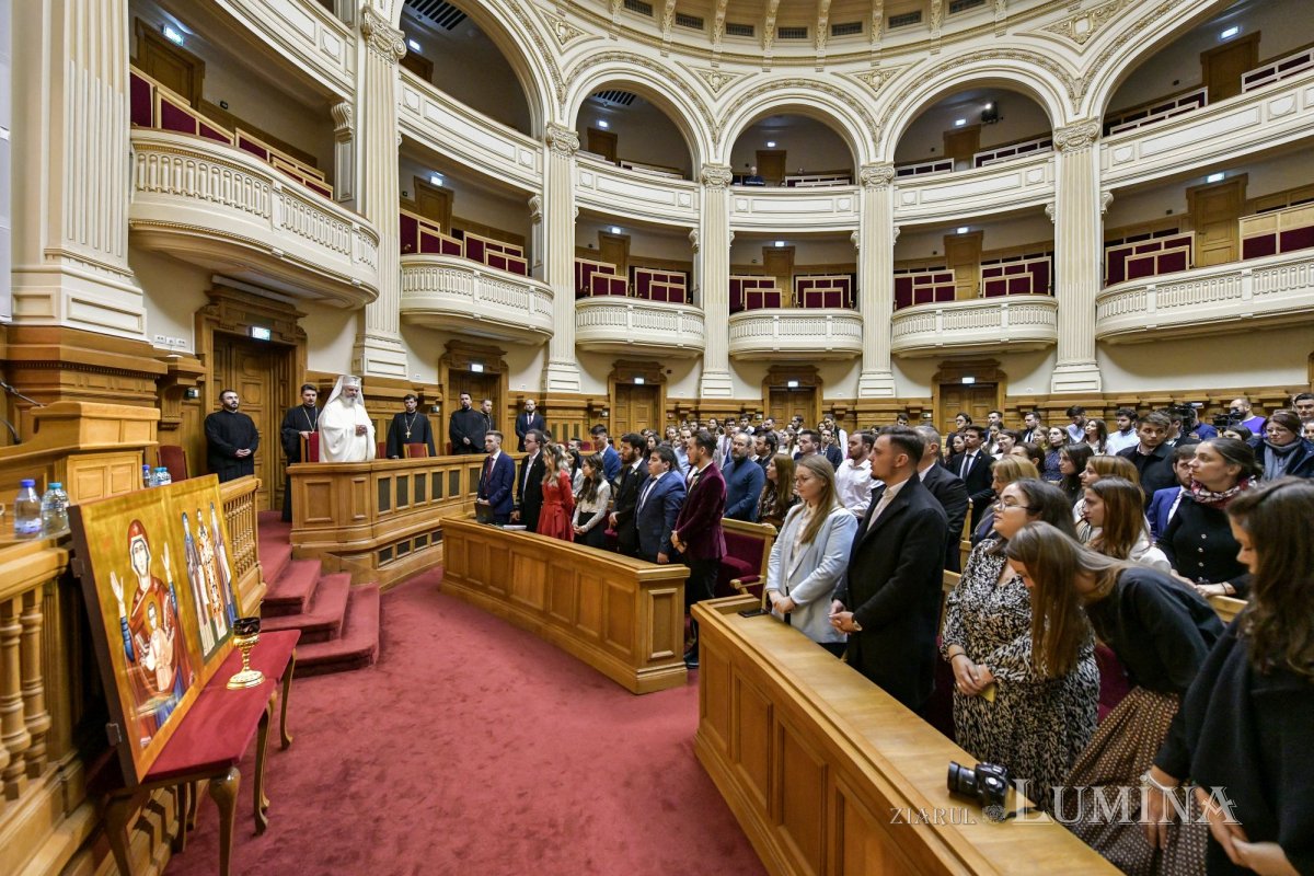 Gala voluntarilor „Tineri în acțiune!” la Palatul Patriarhiei 233556