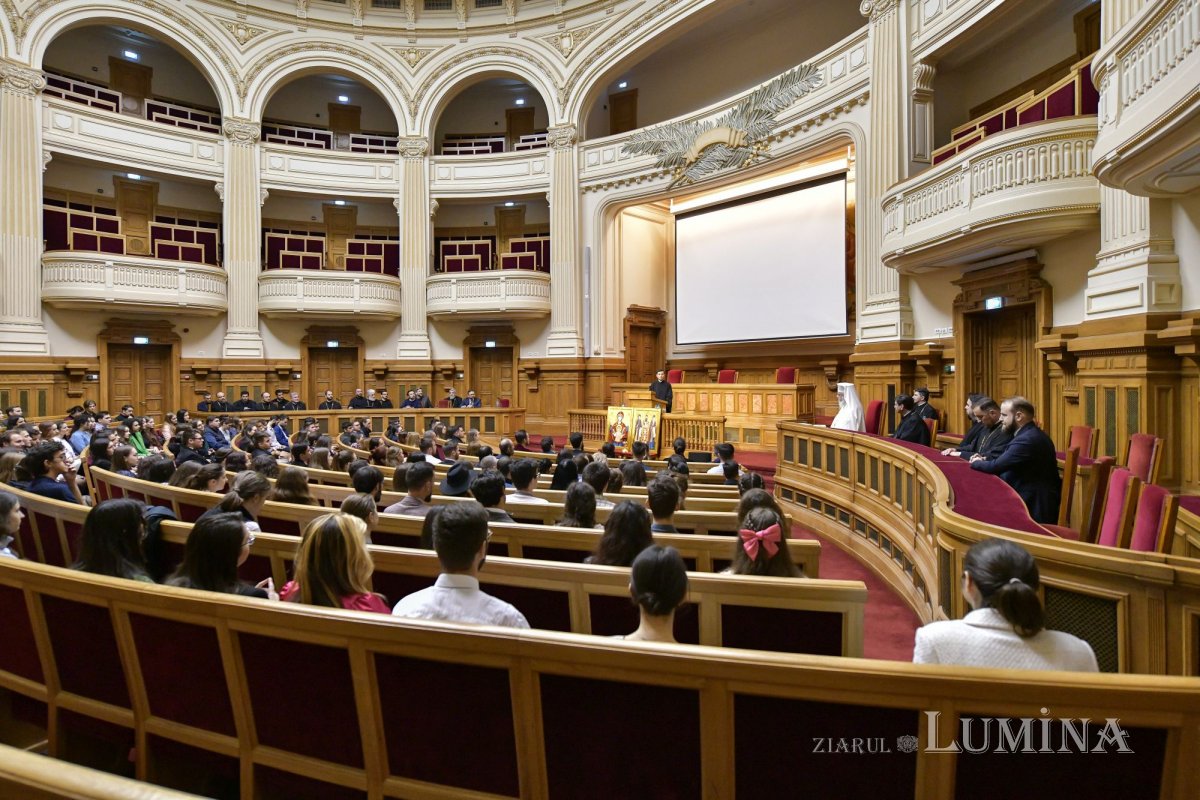Gala voluntarilor „Tineri în acțiune!” la Palatul Patriarhiei 233559