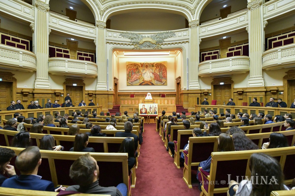 Gala voluntarilor „Tineri în acțiune!” la Palatul Patriarhiei 233564