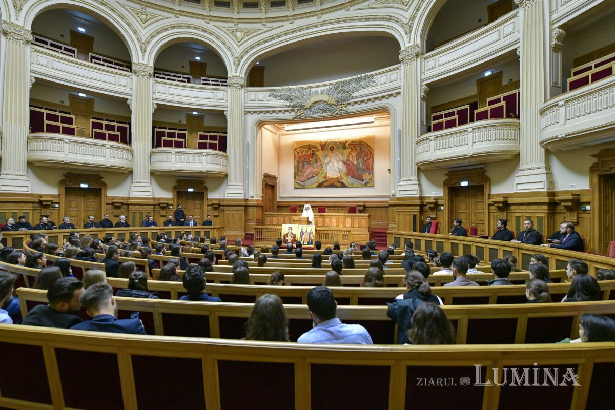 Gala voluntarilor „Tineri în acțiune!” la Palatul Patriarhiei 233565