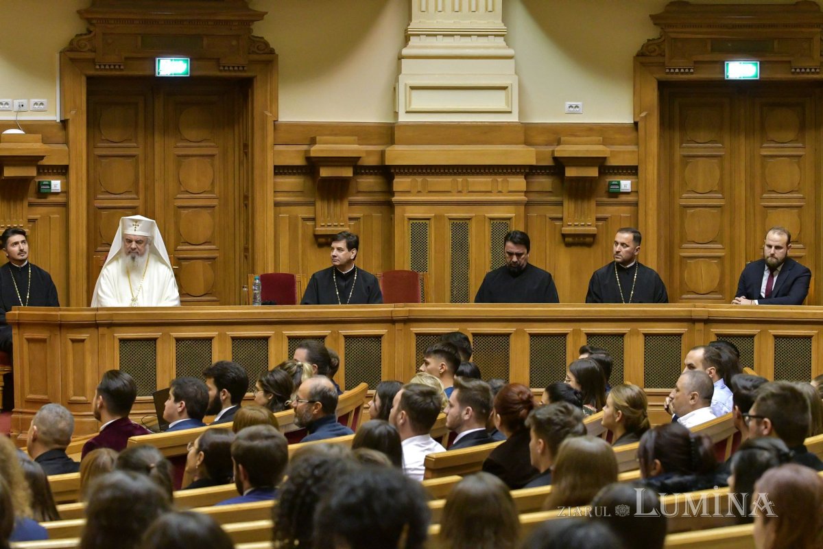 Gala voluntarilor „Tineri în acțiune!” la Palatul Patriarhiei 233566