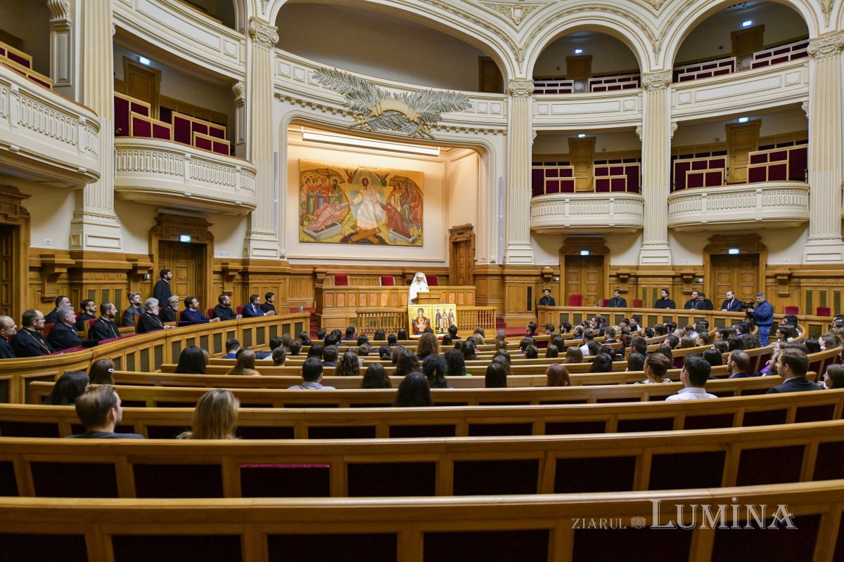 Gala voluntarilor „Tineri în acțiune!” la Palatul Patriarhiei 233571