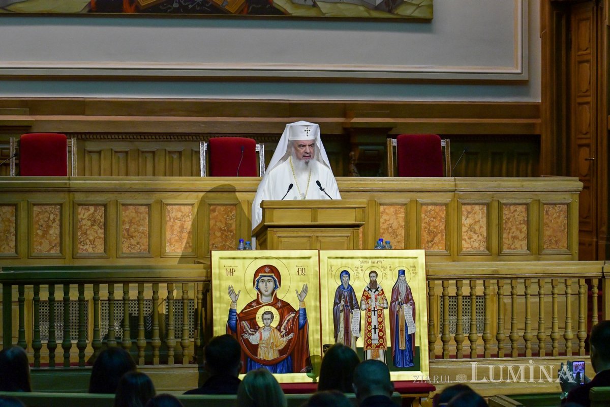 Gala voluntarilor „Tineri în acțiune!” la Palatul Patriarhiei 233573