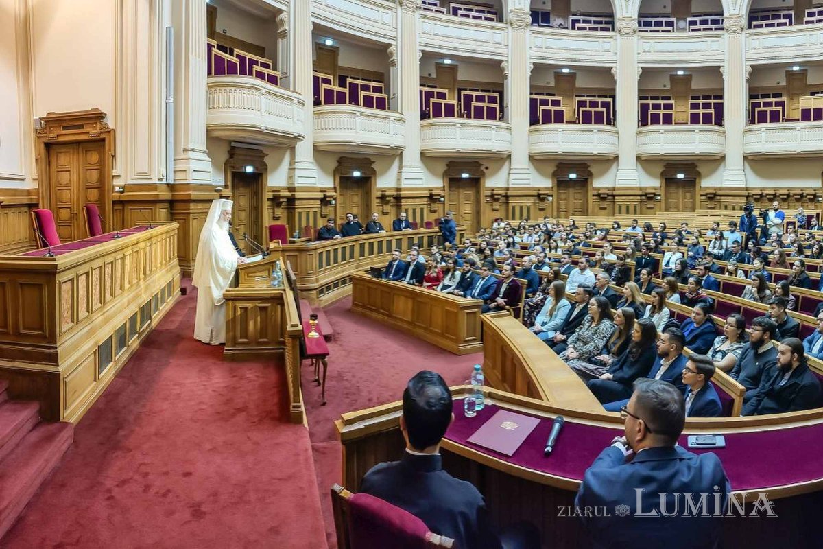 Voluntariatul în Biserică este acțiune în comuniune de rugăciune și fapte bune  233608