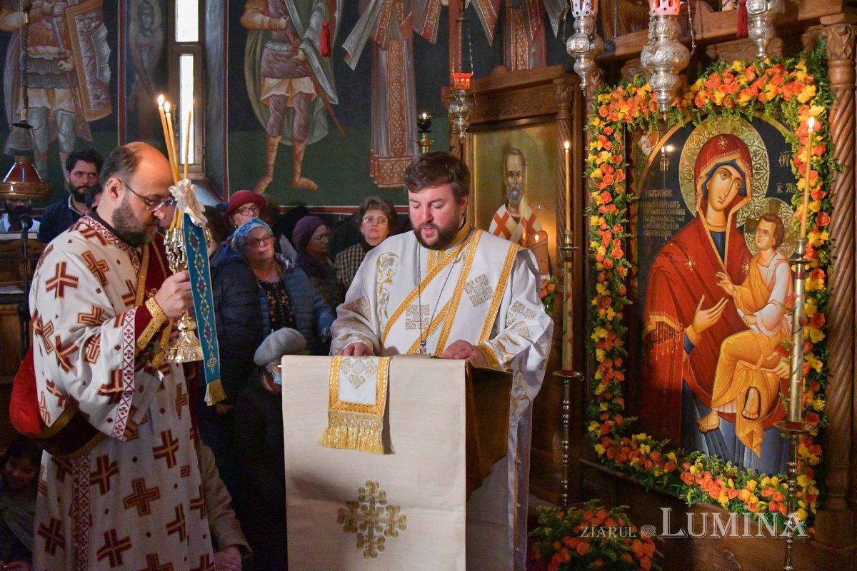 Binecuvântare la Biserica Sfântului Grigorie Palama din București 233994