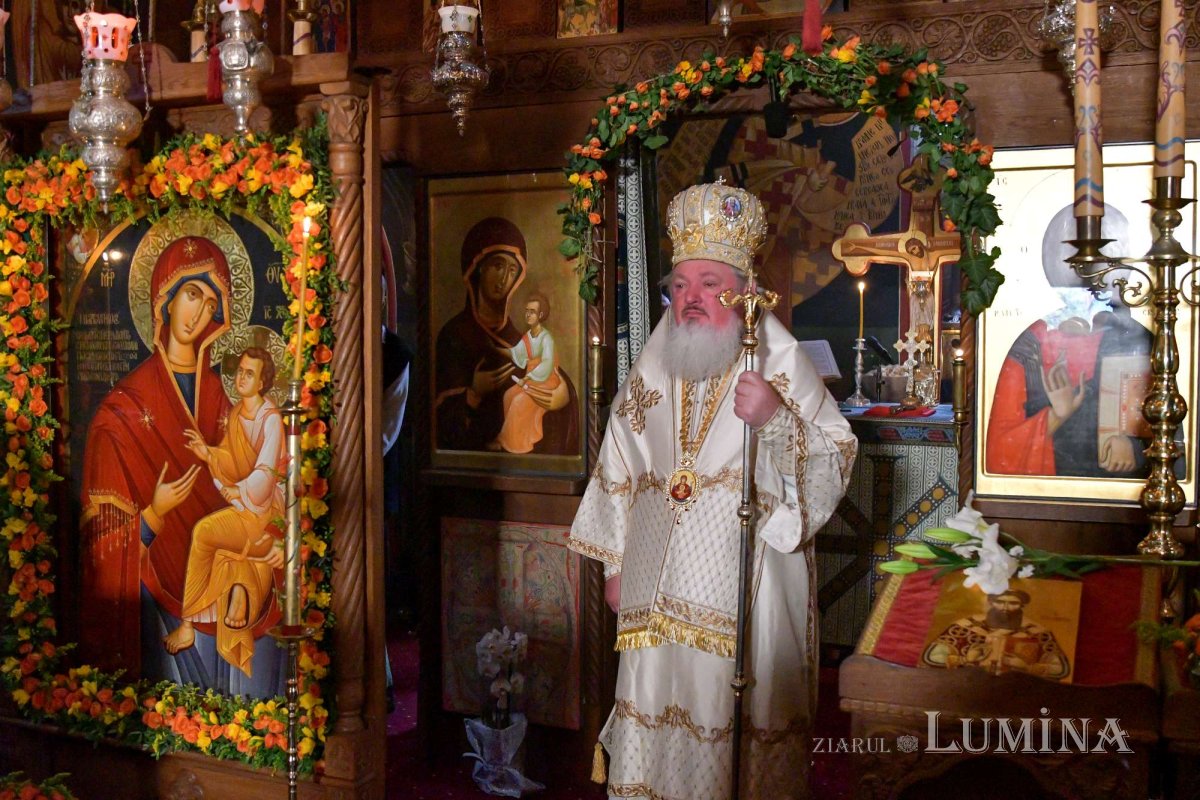 Binecuvântare la Biserica Sfântului Grigorie Palama din București 233995