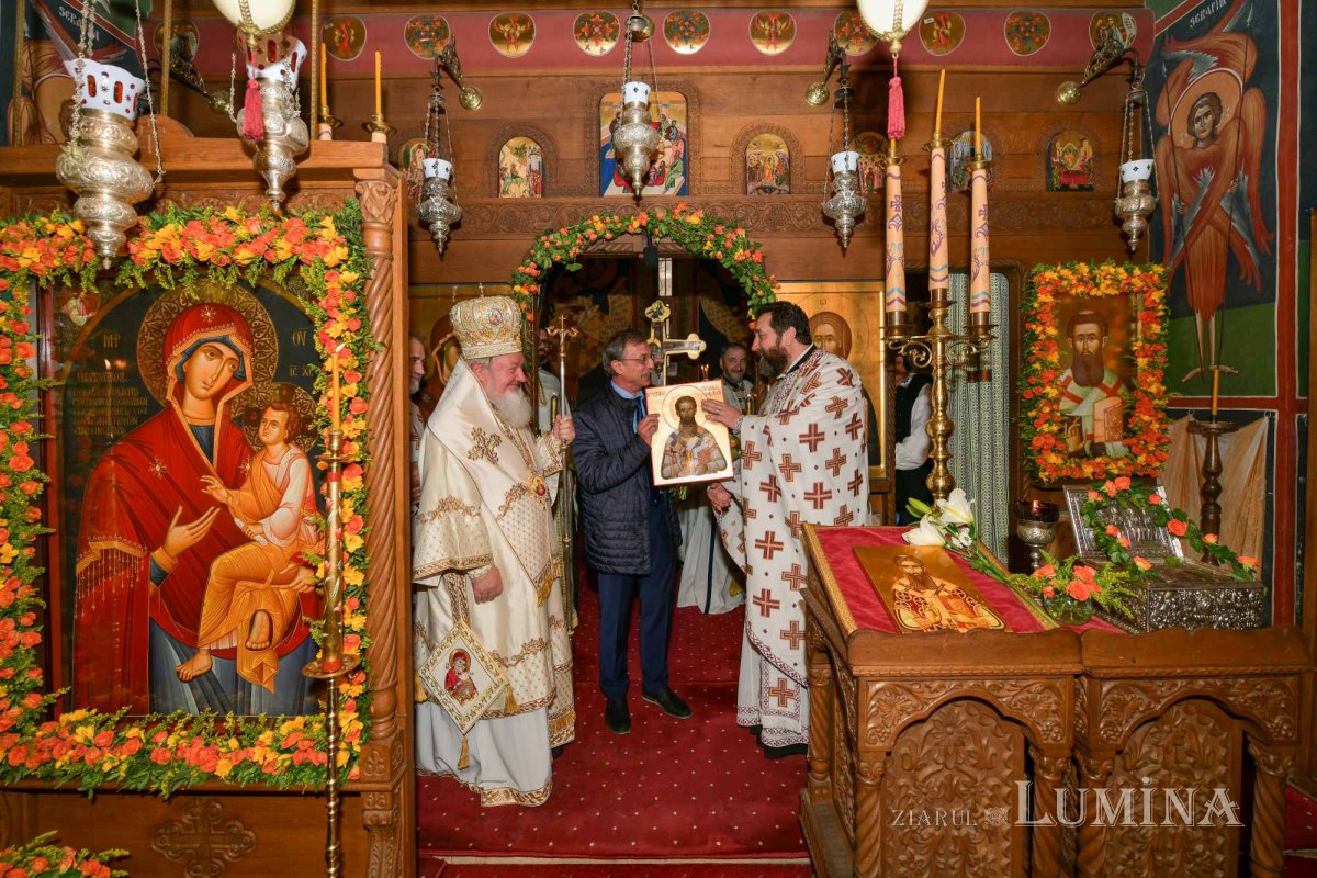 Binecuvântare la Biserica Sfântului Grigorie Palama din București 234009